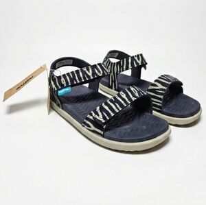 NIB Native Charley Print Sandal Childrens 12 Zebra Cuddlefish Water Friendly